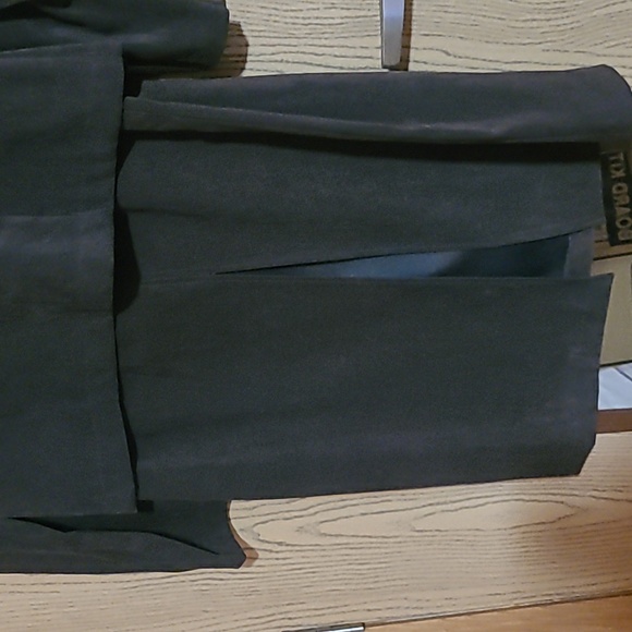 FASHION BUG WOMEN'S SIZE MEDIUM SKIRT AND ZIPPERED TOP - Picture 7 of 8